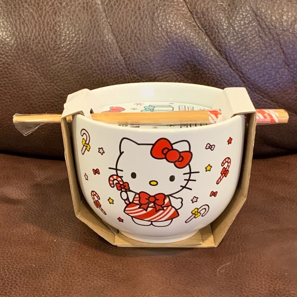 Hello Kitty Peppermint Candy Cane 20oz Ceramic Noodle Bowl & Chopstick Set - Picture 2 of 9